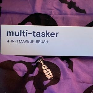 Alleyoop Multi-Talker 4-in-1 Makeup Brush